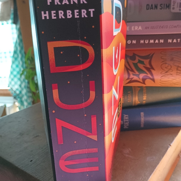 Very New Condition Paperback Copy of Dune - Picture 5 of 8